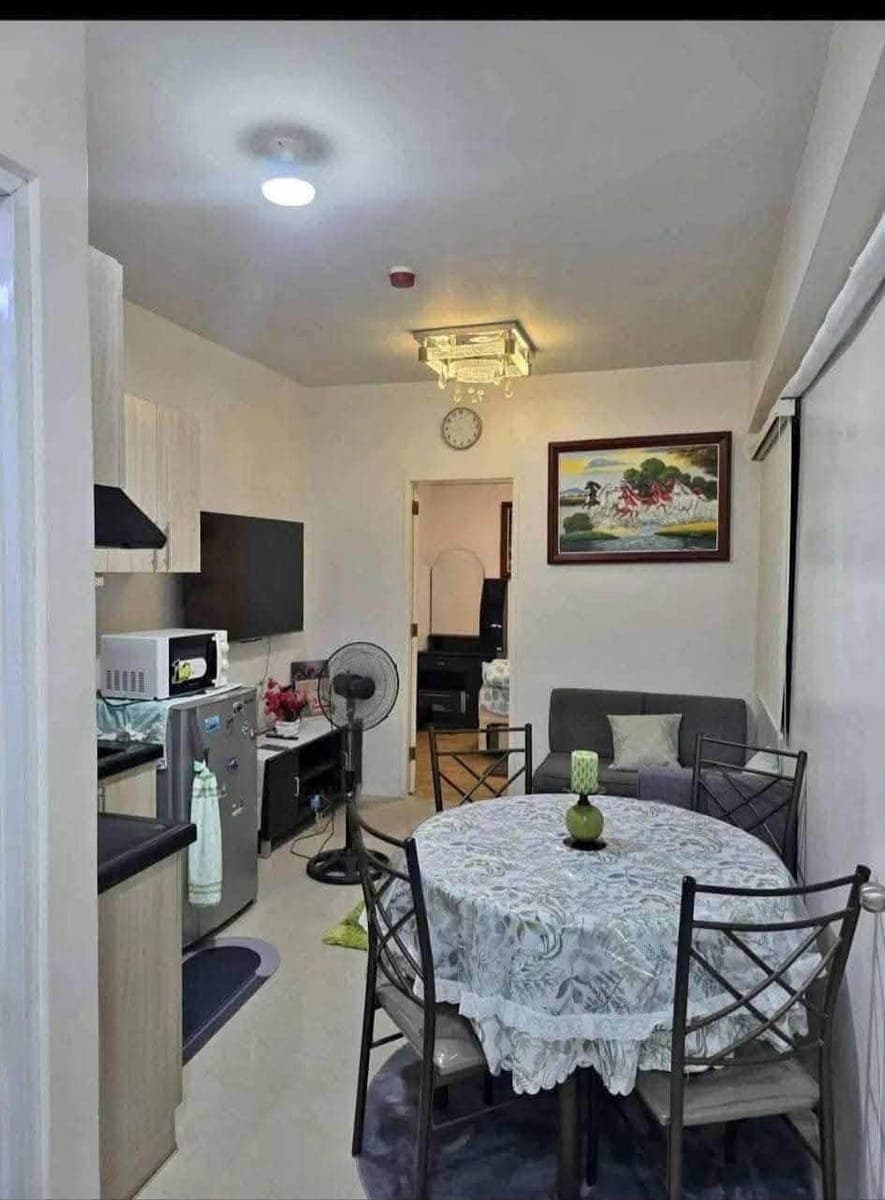 1BR With PARKING - photo 1