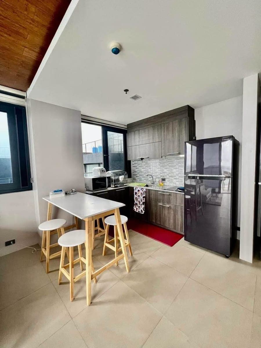 For Rent or Sale: Fully Furnished 2 Bedroom Corner Unit at The Reef with Wrap-around Balcony - photo 2