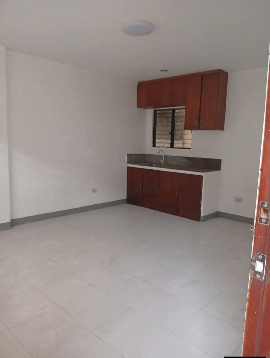FOR RENT HOUSE / OFFICE IN MANDAUE - photo 3