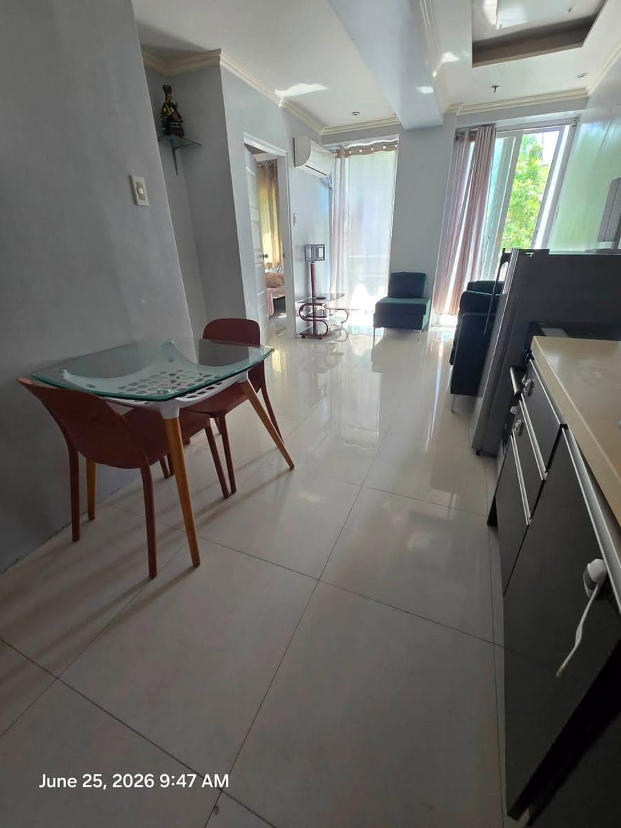 🏡 FOR RENT | 2-Bedroom Semi-Furnished Condo 🏡 - photo 1