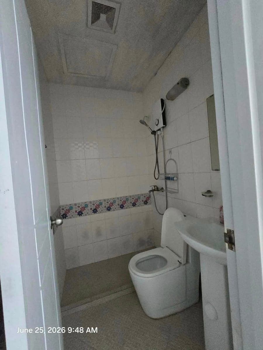 🏡 FOR RENT | 2-Bedroom Semi-Furnished Condo 🏡 - photo 4
