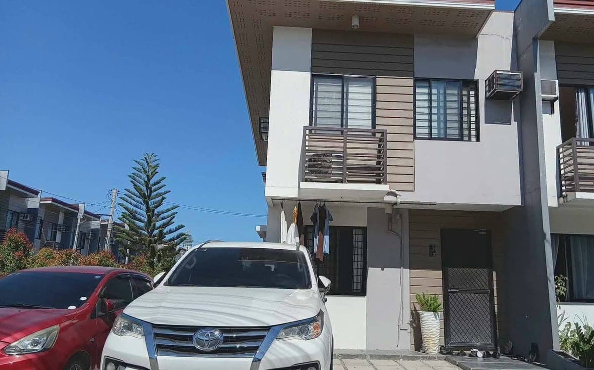 FOR RENT: Fully Furnished House & Lot in Bliss, Labangon - photo 1