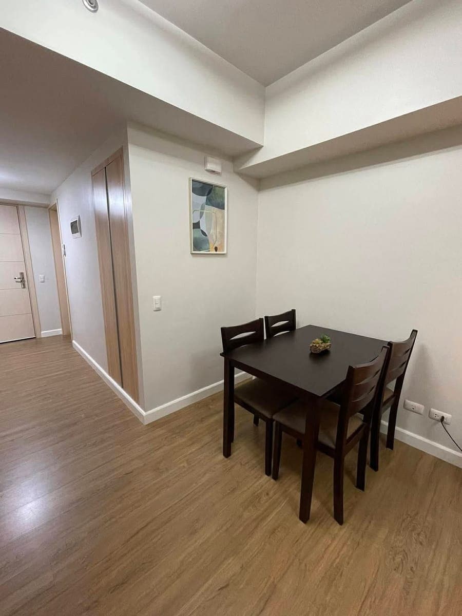 FOR SALE OR LEASE: Furnished Studio Unit at Solinea Lazuli Tower 3 (Located at Cebu Business Park, Cebu City) - photo 4