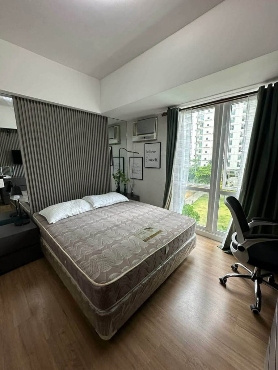 FOR RENT: Studio Unit at Solinea - across Ayala Center Cebu - photo 1