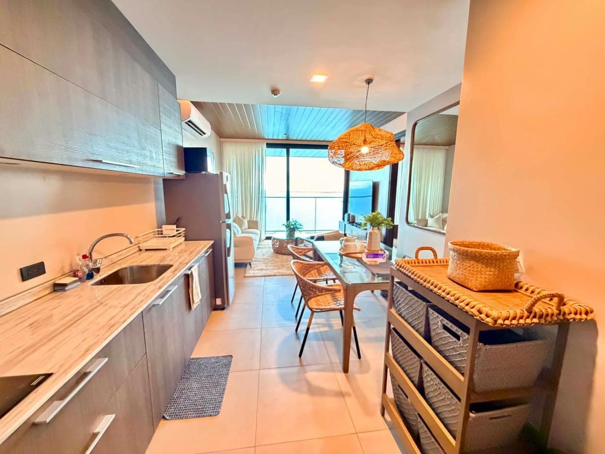 💯For Rent or Sale: Elegantly Furnished 1 Bedroom unit in The Reef with Stunning Oceanview❗ - photo 2