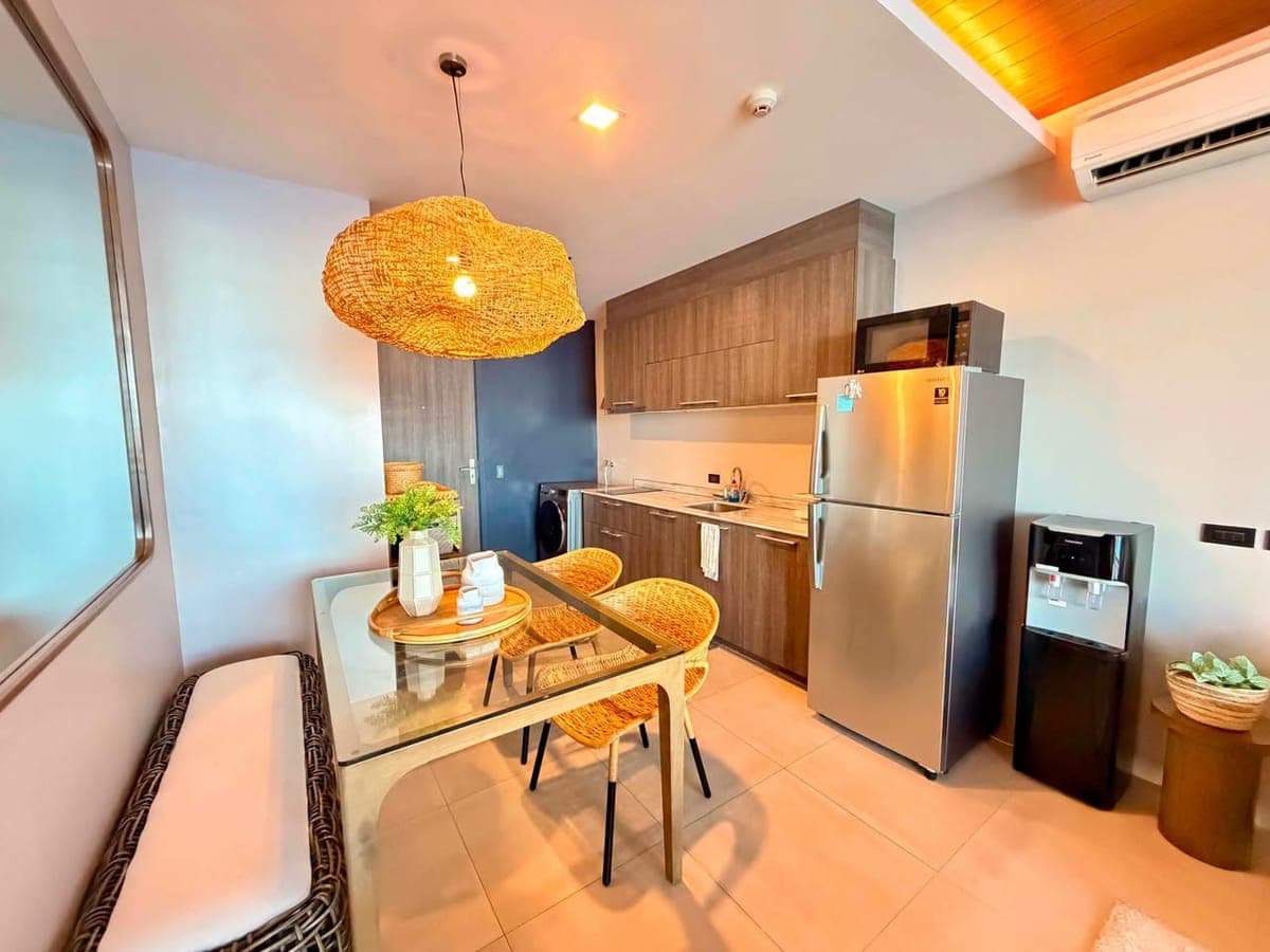 💯For Rent or Sale: Elegantly Furnished 1 Bedroom unit in The Reef with Stunning Oceanview❗ - photo 4