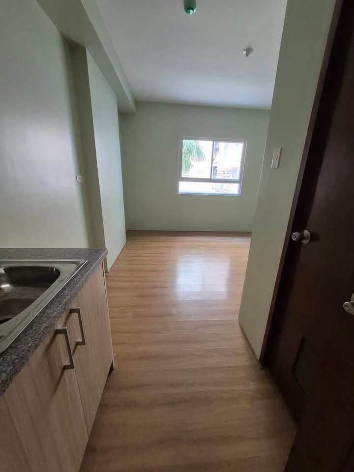 FOR LEASE: Unfurnished Studio in Lahug (Near JY Square Mall, USPF, Cebu IT Park) - photo 1