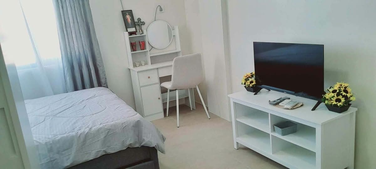 BE Residences Studio Deluxe For Rent - photo 3