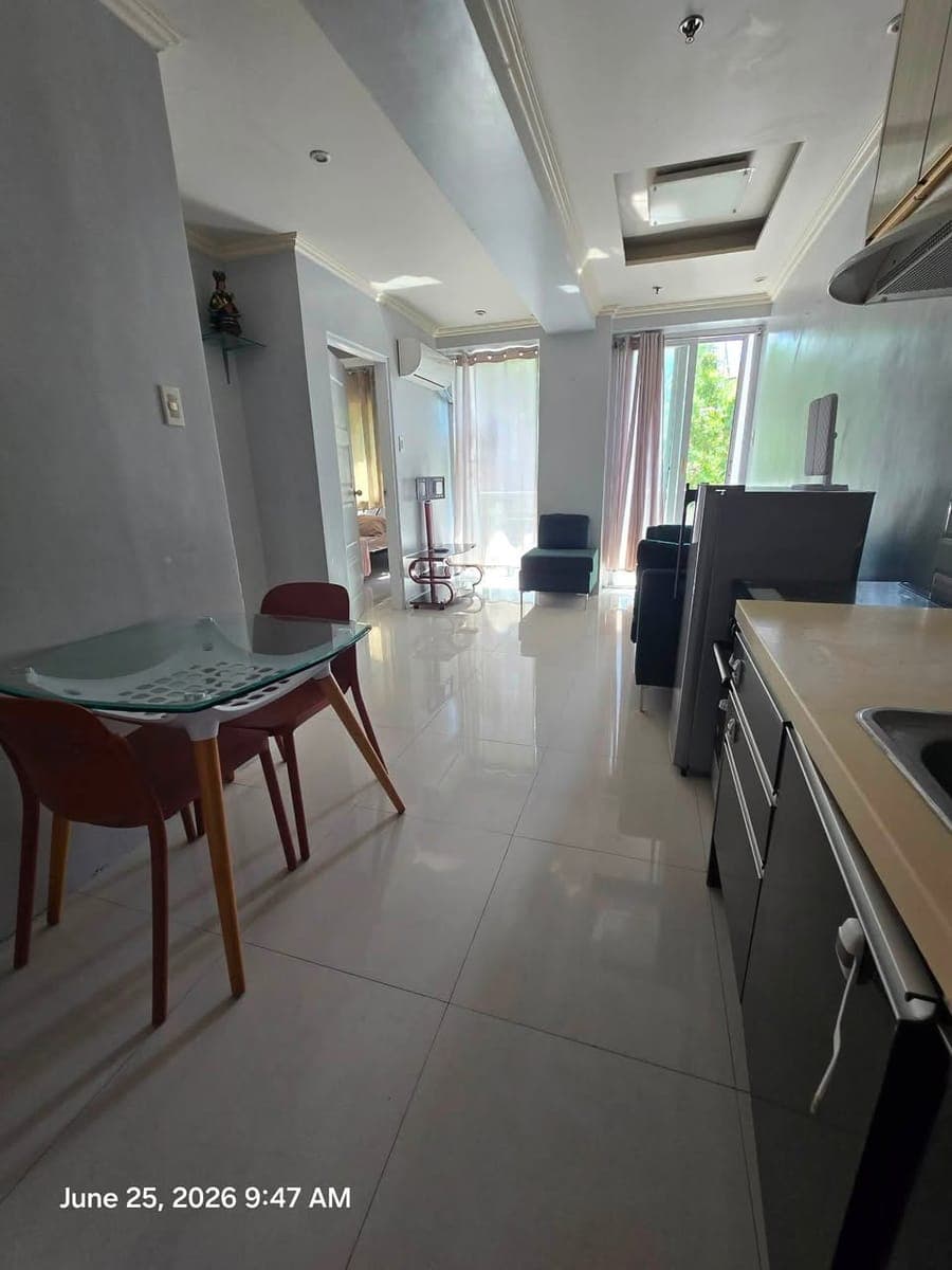 🏡 FOR RENT | 2-Bedroom Semi-Furnished Condo 🏡 - photo 2
