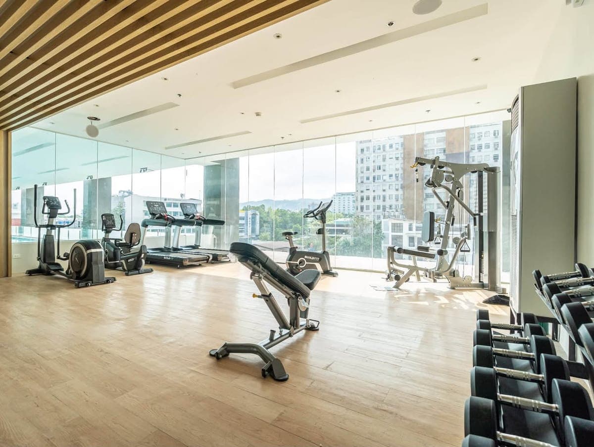 Available condo unit walking distance to IT Park. Open for daily and monthly rent - photo 2