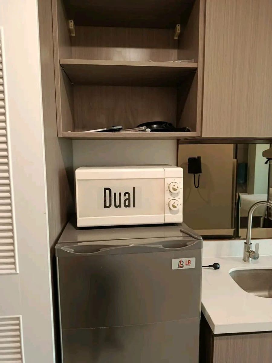 🏡 FOR RENT | Fully Furnished Studio Condo with Parking 🚗 - photo 3