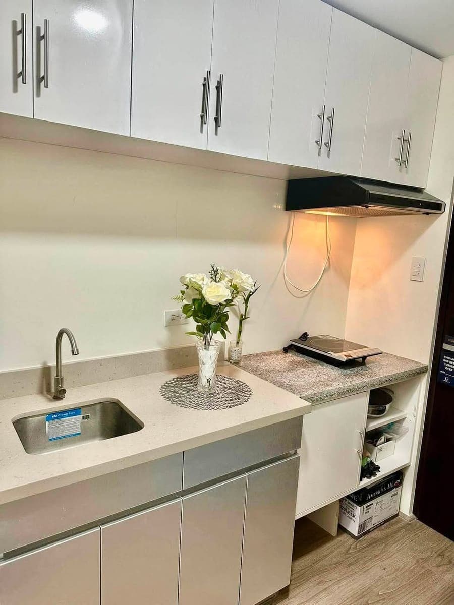 **FOR RENT: Fully Furnished Studio Unit – The Median Condo** - photo 1