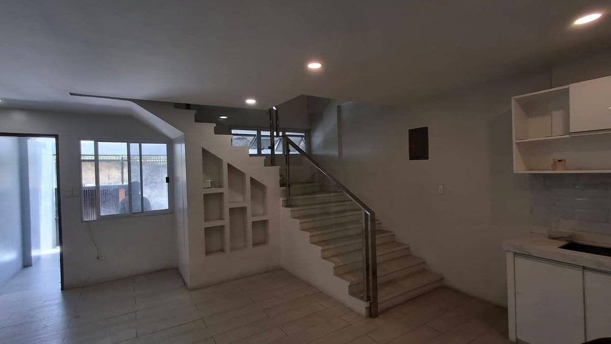 **FOR RENT: 4-Bedroom House – Flowerville, Guadalupe, Cebu City ** - photo 4