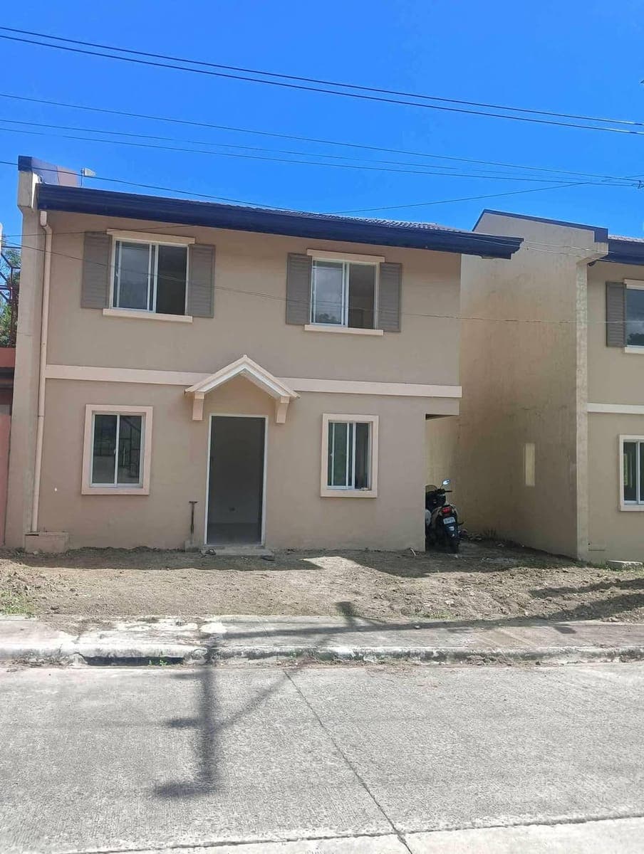 RENT TO OWN HOUSE AND LOT. CAMELLA RIVER FRONT PITOS TALAMBAN. ENTRANCE RIVER DALE GATE. NO NEED LOAN. - photo 2