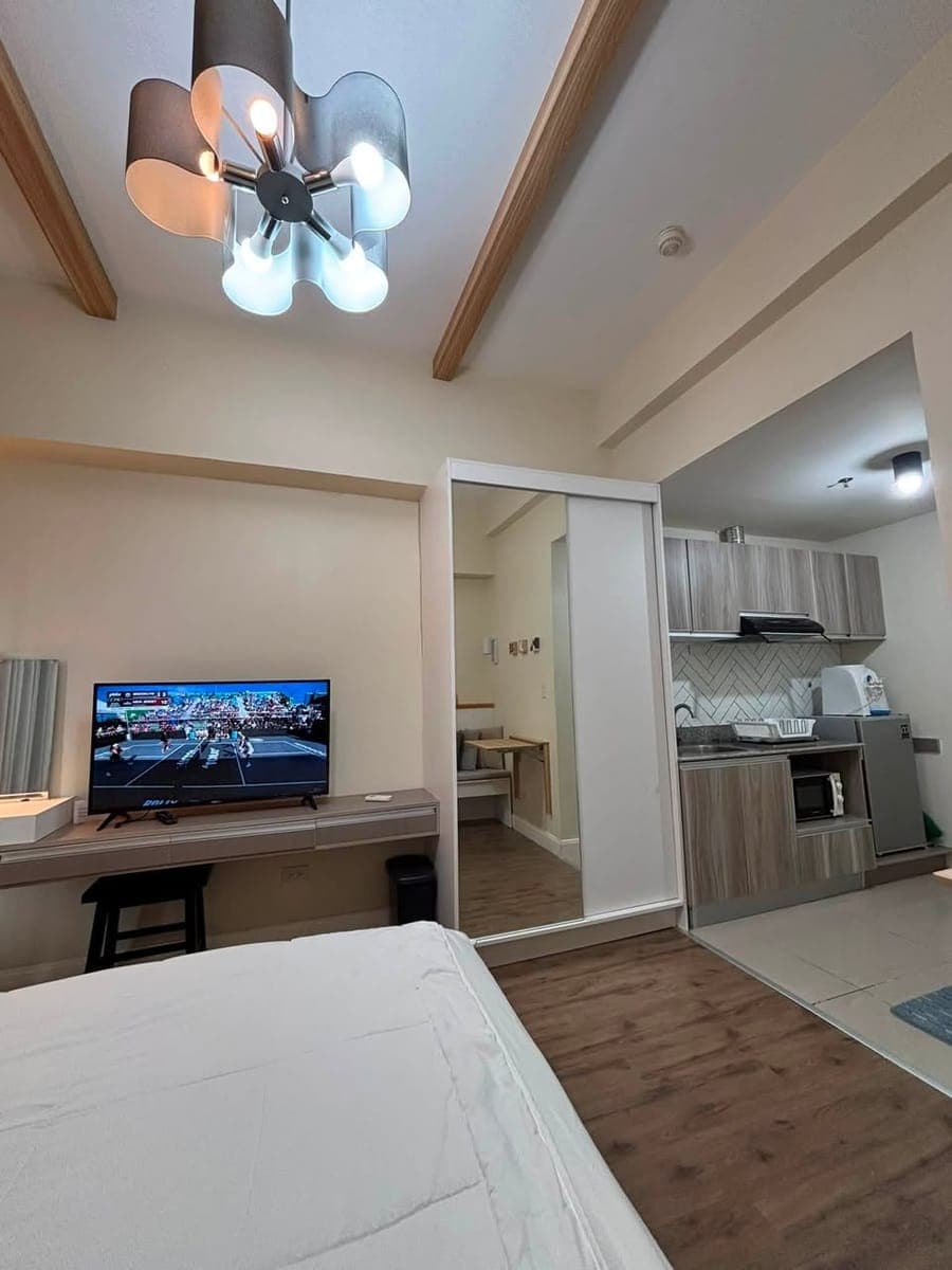 FOR RENT:  Studio Unit with Balcony in Grand Residences Cebu. - photo 2