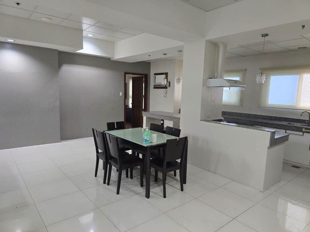 FOR RENT – Luxury 4BR Penthouse 🏙️ - photo 2