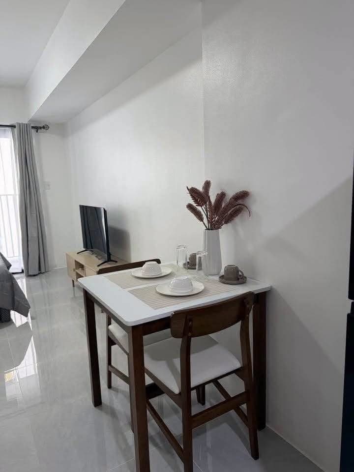 City Clou 27sqm Furnished Studio Unit with BALCONY, ROOM D is now available for long term rent minim... - photo 4
