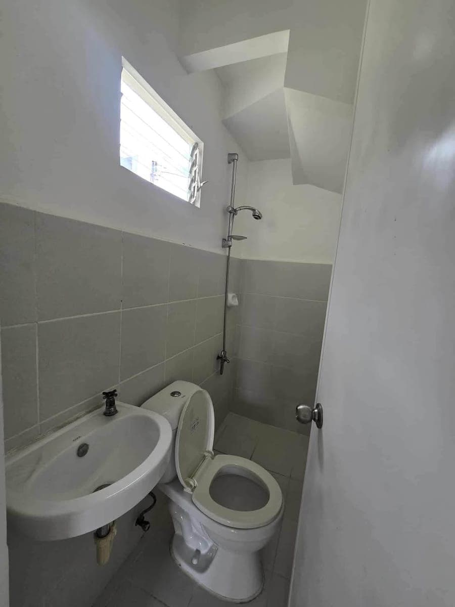 ‼️2BR Townhouse Almond Drive‼️ - photo 5