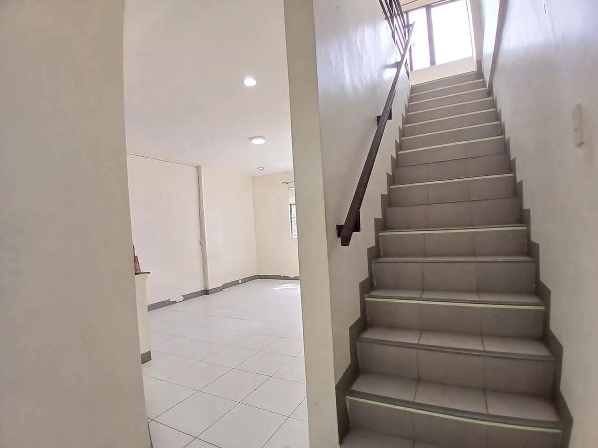 TWO-STOREY APARTMENT FOR RENT - photo 5