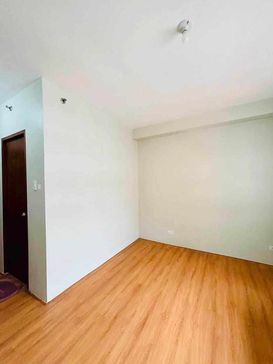 FOR LEASE: Unfurnished Studio in Lahug (Near Cebu IT Park) - photo 1