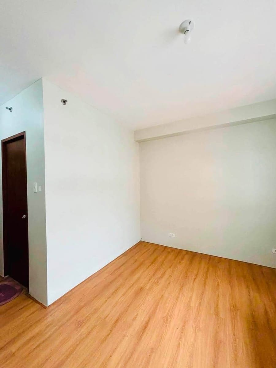 FOR LEASE: Unfurnished Studio in Lahug (Near Cebu IT Park) - photo 1