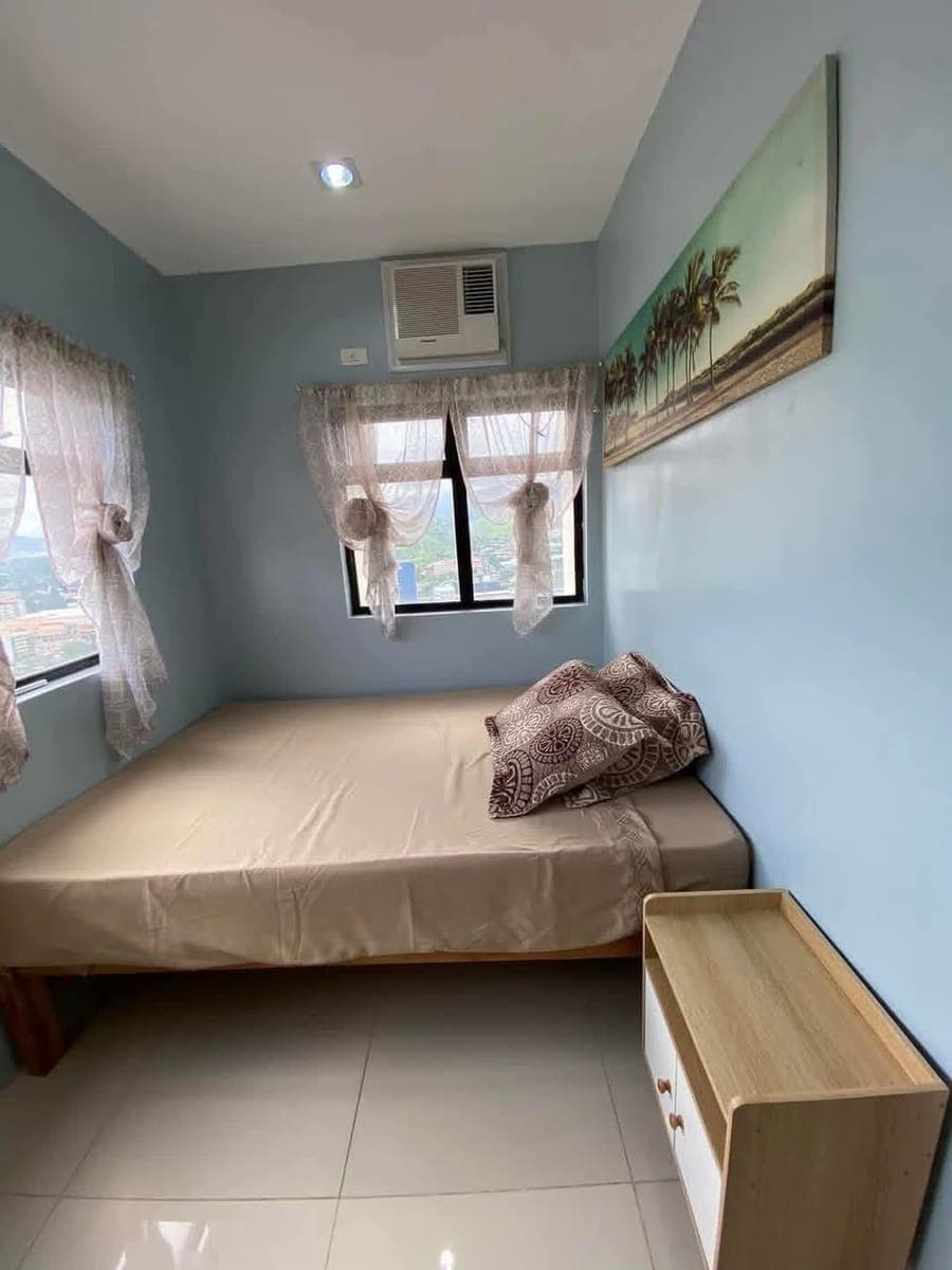 **FOR RENT: Fully Furnished 1-Bedroom Unit – Midpoint Residences** - photo 3