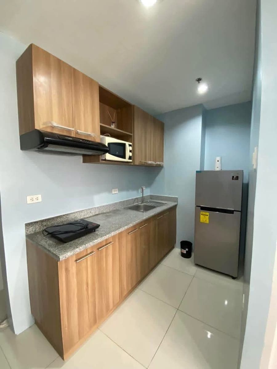 **FOR RENT: Fully Furnished 1-Bedroom Unit – Midpoint Residences** - photo 4