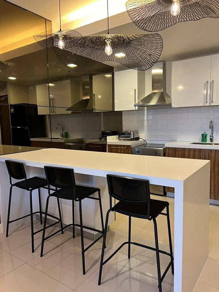FOR RENT | 1-Bedroom Fully Furnished Unit at Alcoves - photo 1