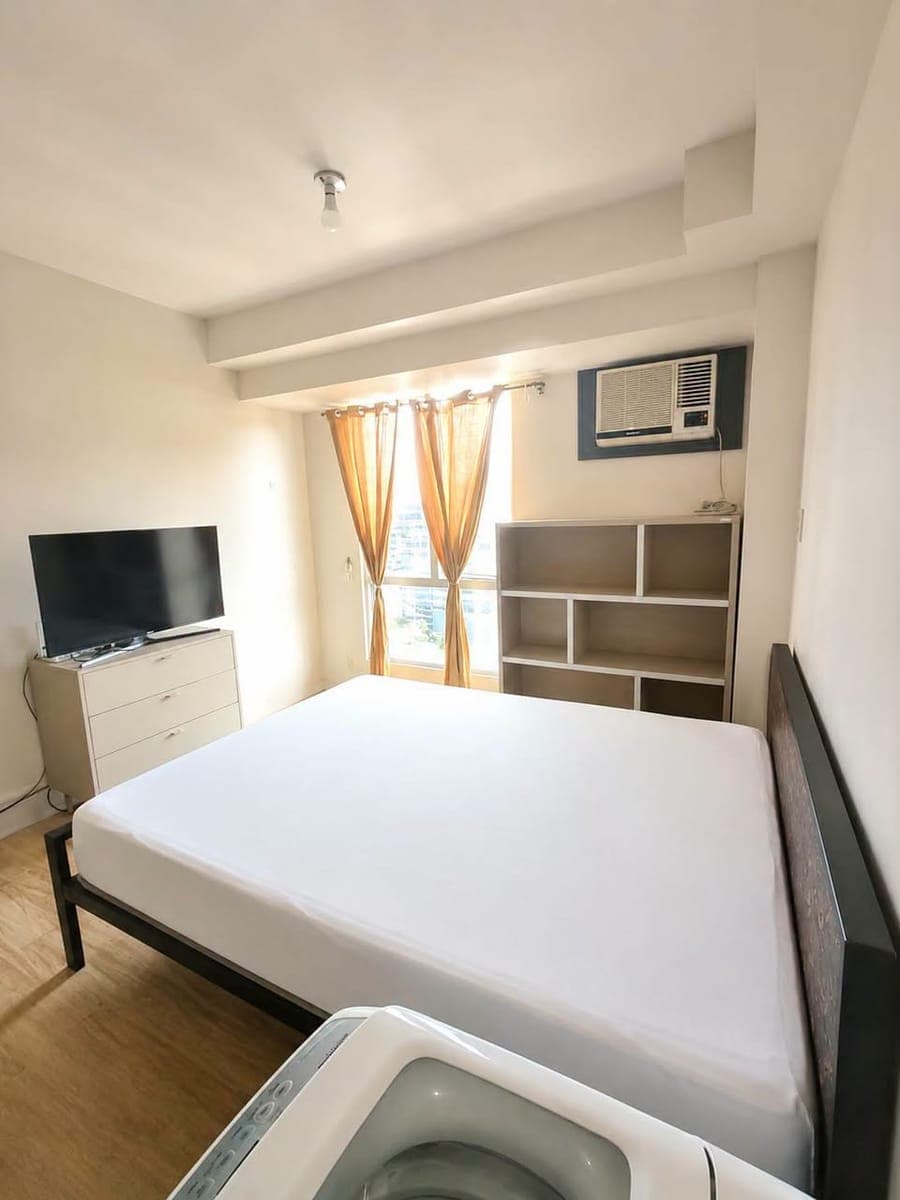 🏙️ FOR RENT — Studio-Type Unit in Avida Tower 1, IT Park Cebu City - photo 1