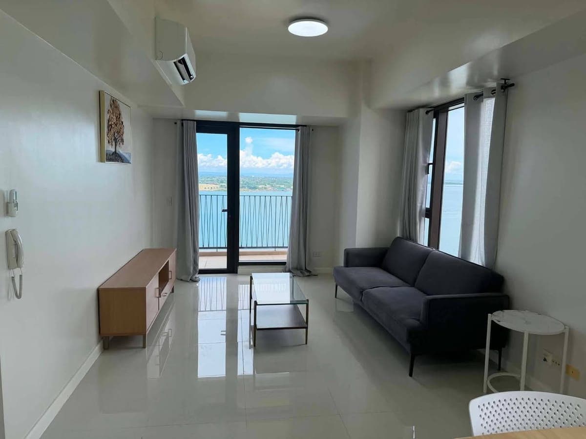 For Rent - 3BR Condo with Parking at Mandani Bay Suites Tower 1 - photo 4