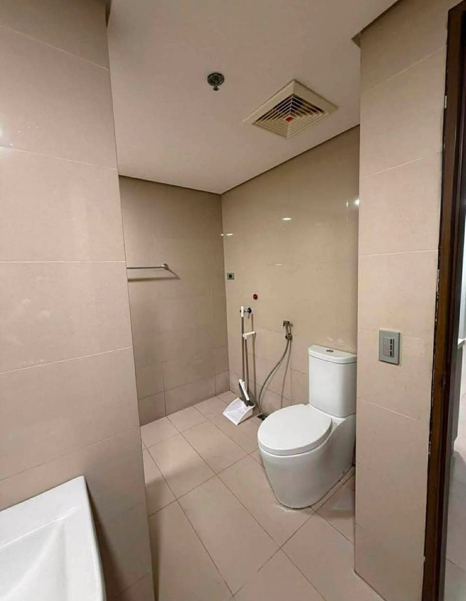 🏙️ FOR RENT: 1-Bedroom Unit with Balcony 🌿 - photo 4