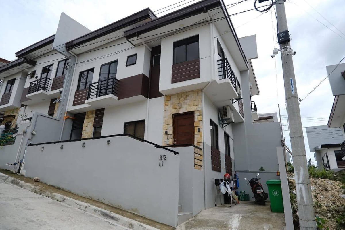 🏡 Fully Furnished House for Rent - photo 2