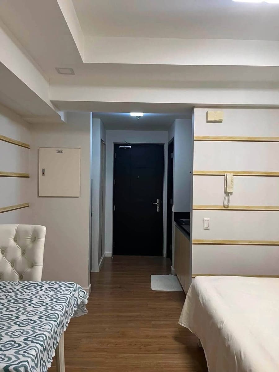 ♦️STUDIO UNIT FOR RENT with Parking ♦️ - photo 3