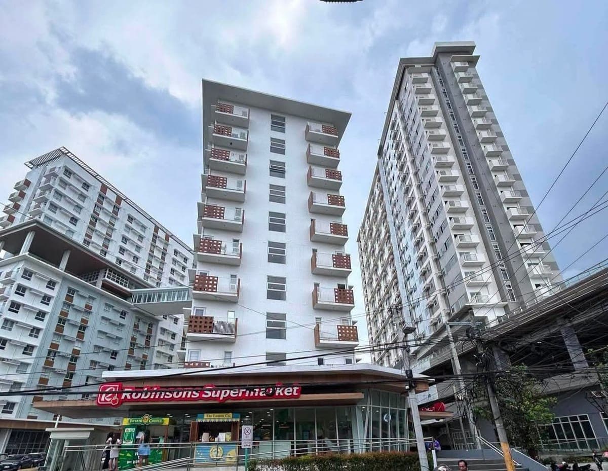 FOR RENT – Casa Mira Guadalupe, Cebu City - photo 1