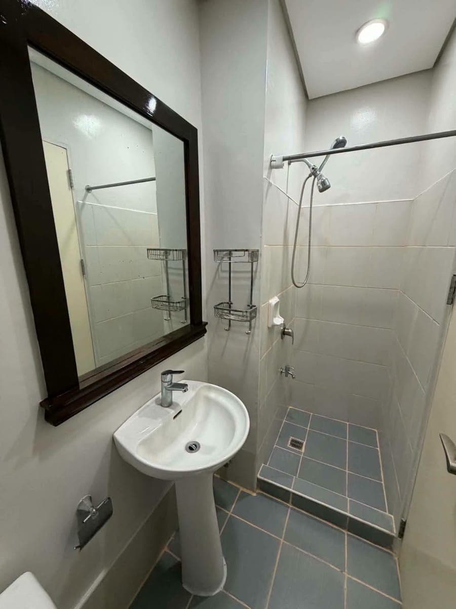 The Persimmon Studio For Rent - photo 5