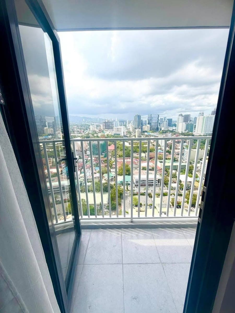 🏙️ Wake Up Above the City. Live Where Everything Is Within Reach. - photo 3