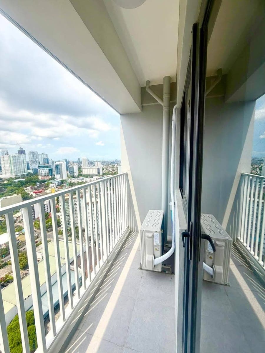 🏙️ Wake Up Above the City. Live Where Everything Is Within Reach. - photo 4