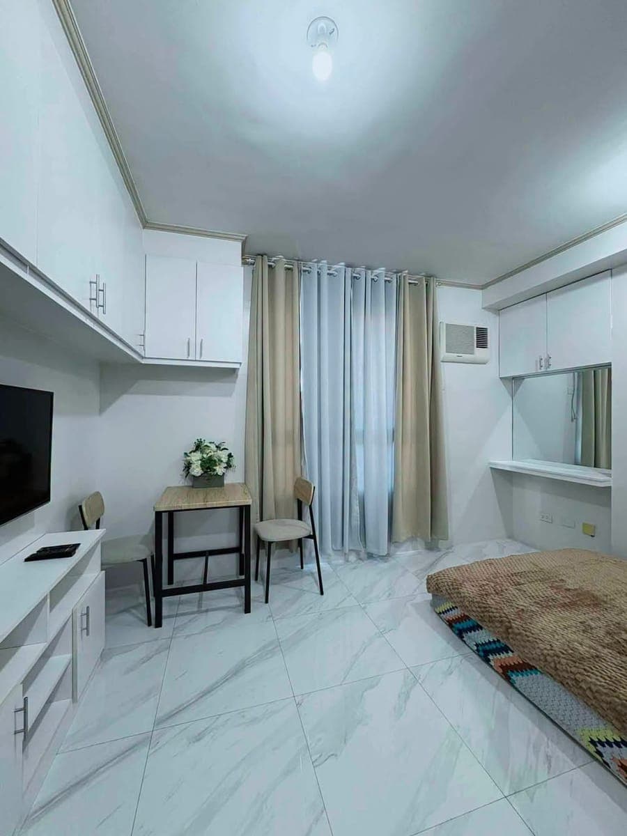 BRANDNEW STUDIO Unit at Casa Mira Guadalupe, Cebu City - photo 1