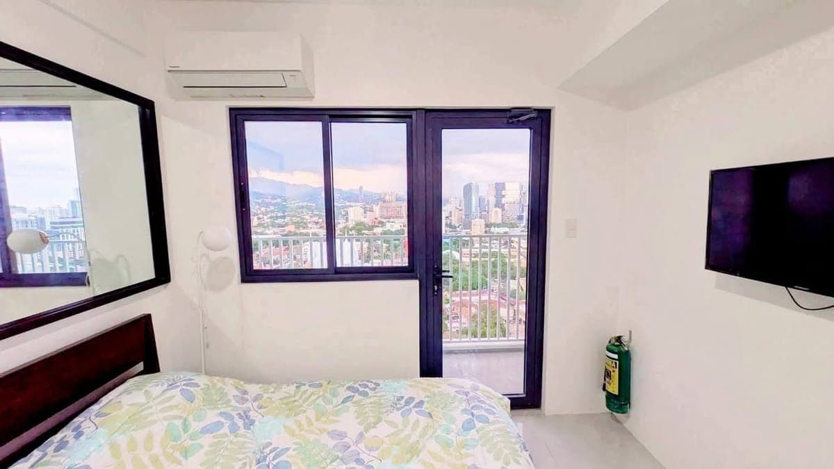 FOR RENT BRANDNEW STUDIO IN CITY CLOU w/ BALCONY - photo 4