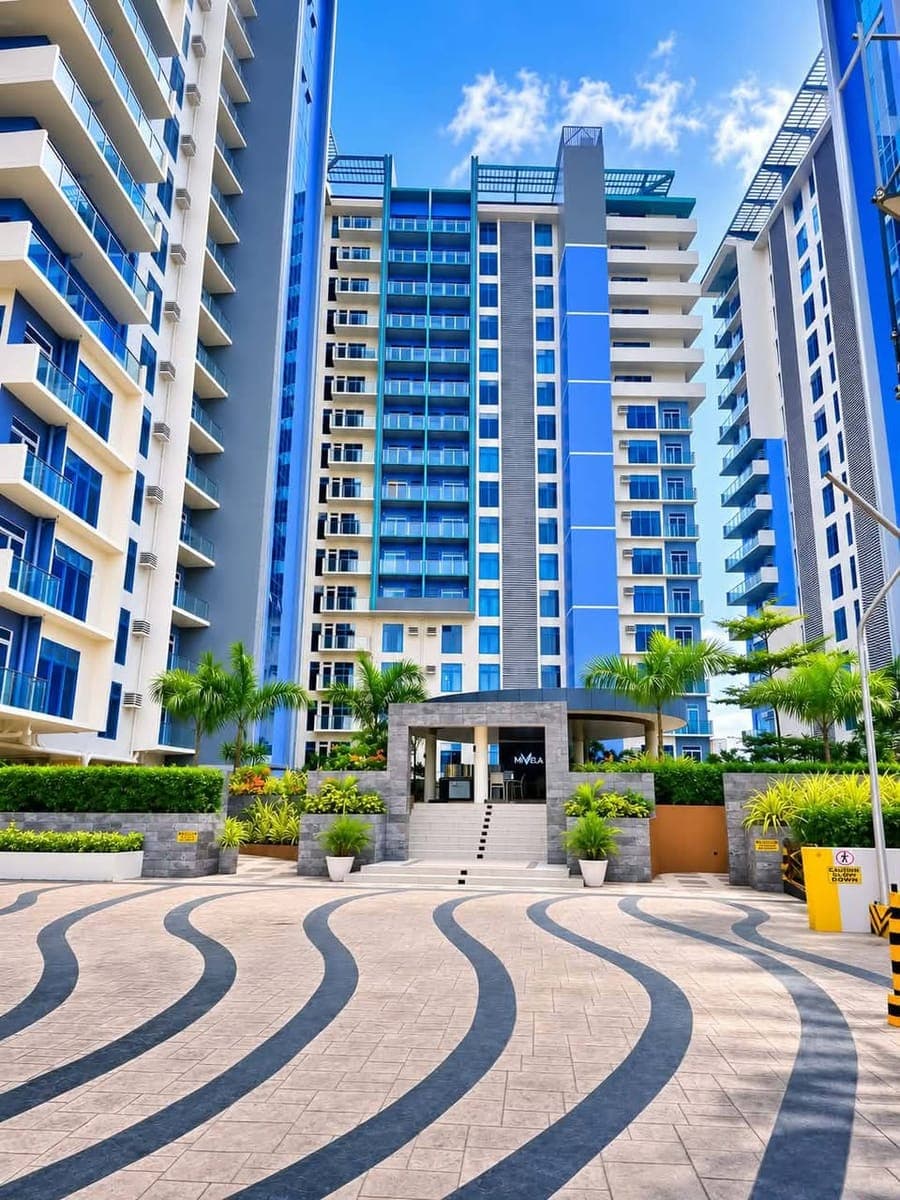 For Rent Mivela Residences with Parking, - photo 2