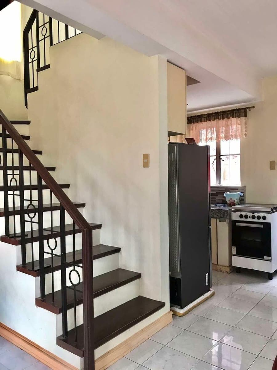 𝗙𝗢𝗥 𝗦𝗔𝗟𝗘/RENT 𝟮-𝗦𝘁𝗼𝗿𝗲𝘆 𝗦𝗶𝗻𝗴𝗹𝗲 𝗗𝗲𝘁𝗮𝗰𝗵𝗲𝗱 𝗛𝗼𝘂𝘀𝗲 𝗮𝗻𝗱 𝗟𝗼𝘁 𝗶𝗻 𝗕�... - photo 3