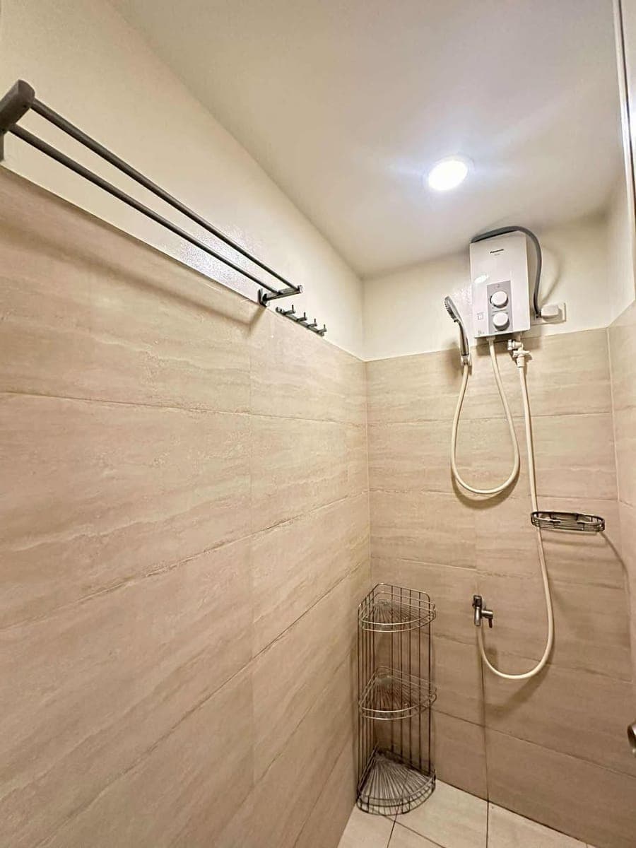 FOR RENT - photo 2