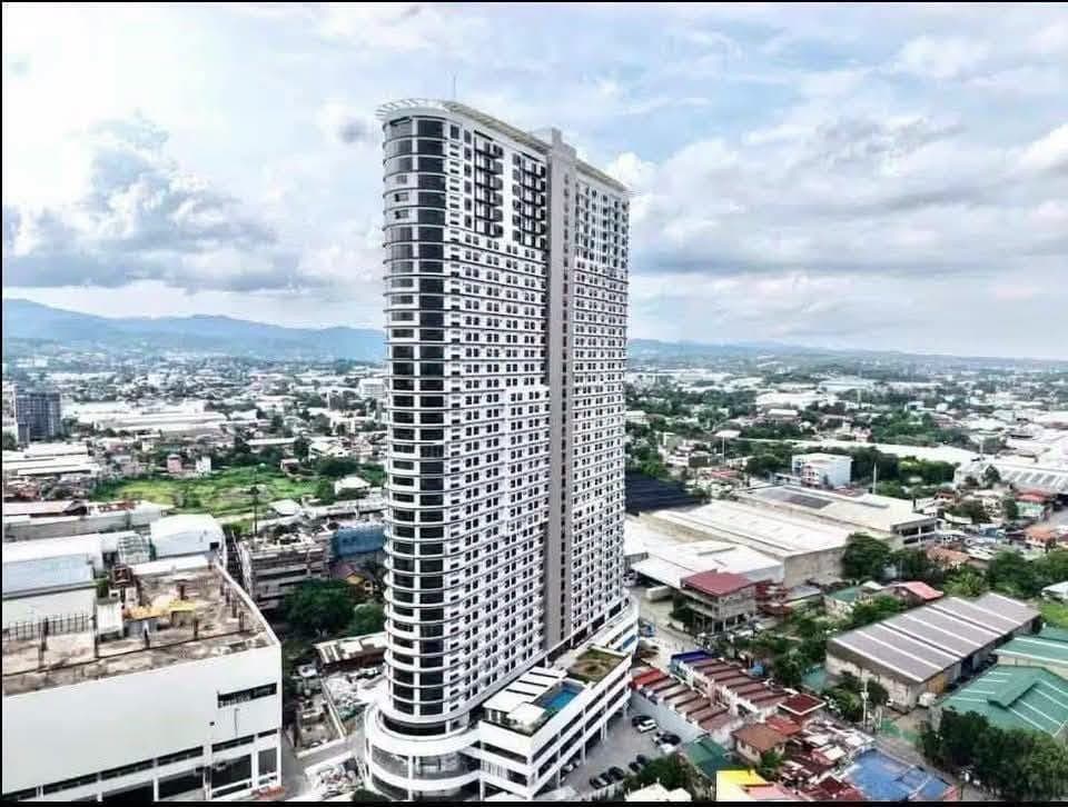 For Rent Furnished Studio Unit in J Tower Residences, beside SM City JMall, Mandaue City (No Parking) - photo 1