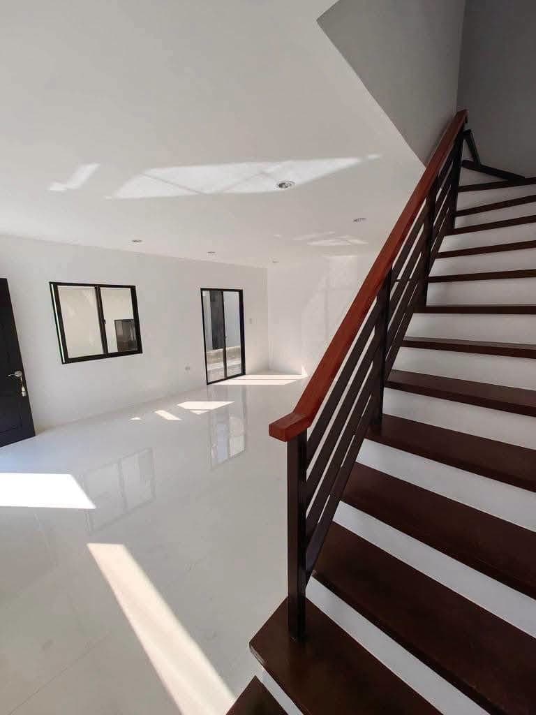 For Rent: Duplex Unit - photo 2