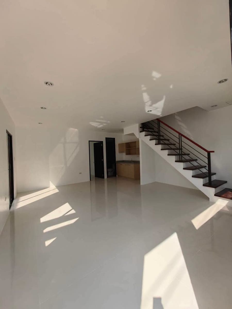 For Rent: Duplex Unit - photo 5