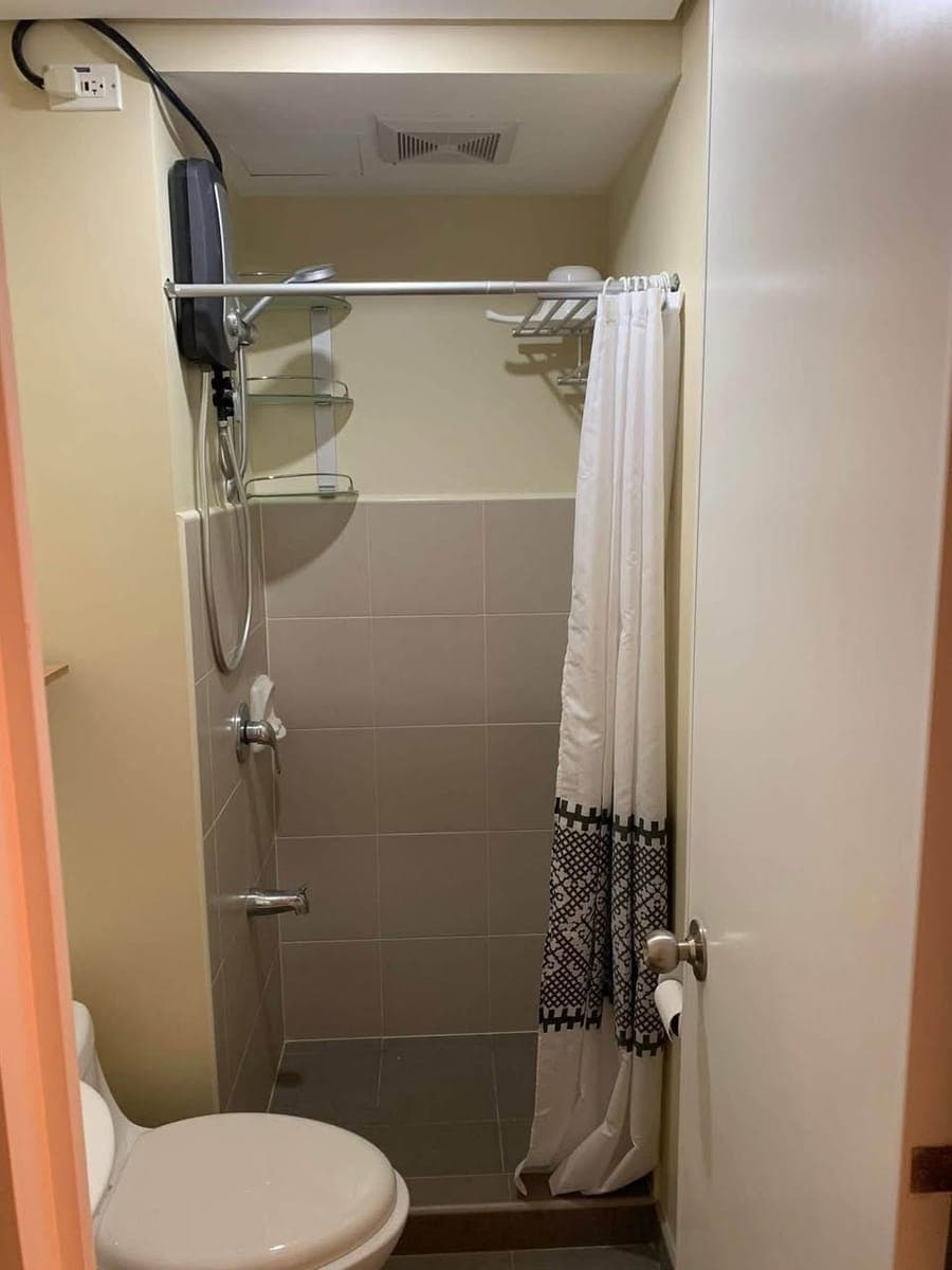 FOR RENT: Studio Condo – Avida Riala Tower 2, IT Park - photo 3