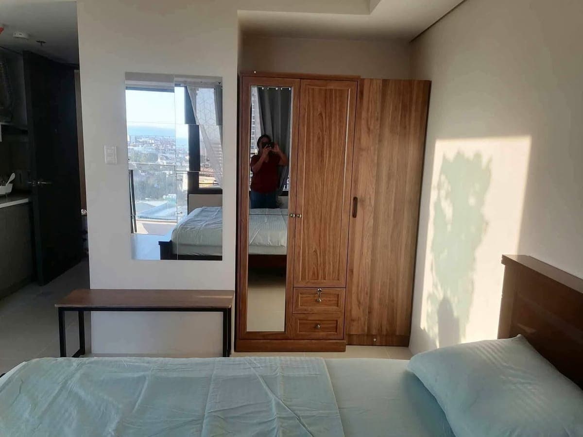 FOR RENT ALTO SYMFONI NICHOLS HEIGHT GUADALUPE CEBU 15,000 inclusive condo dues - photo 1