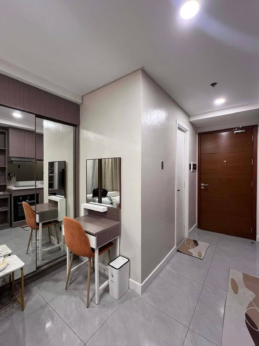 FOR RENT: Fully Furnished Condo with Balcony – La Menda Residences - photo 4