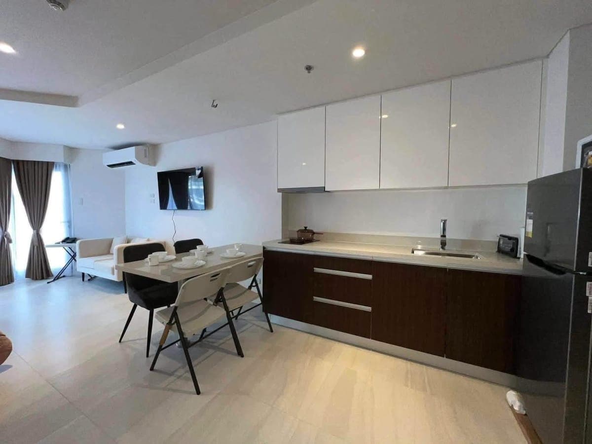 Experience the ultimate seaside lifestyle in this beautifully renovated studio at Tambuli Seaside Li... - photo 4