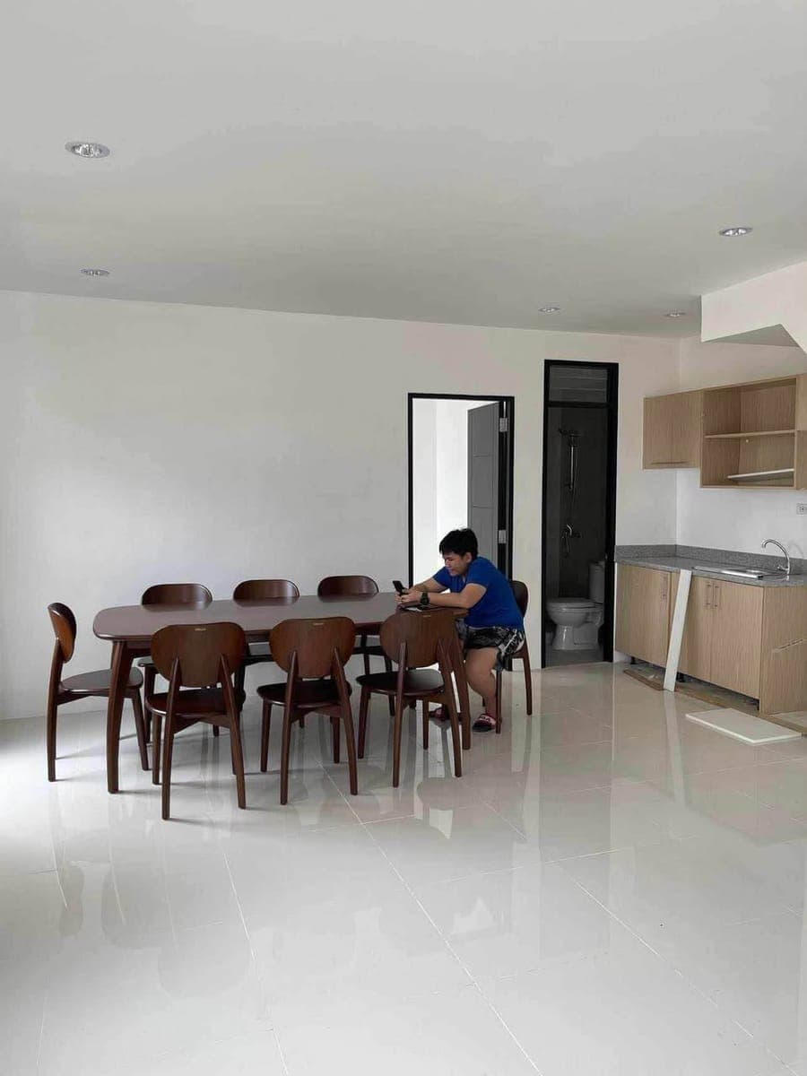 🏡 FOR RENT – Corner House & Lot in Minglanilla Highlands - photo 4